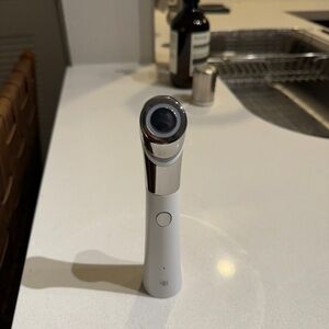 Medicube Age-R ATS Air Shot micro needling anti aging device skincare tool